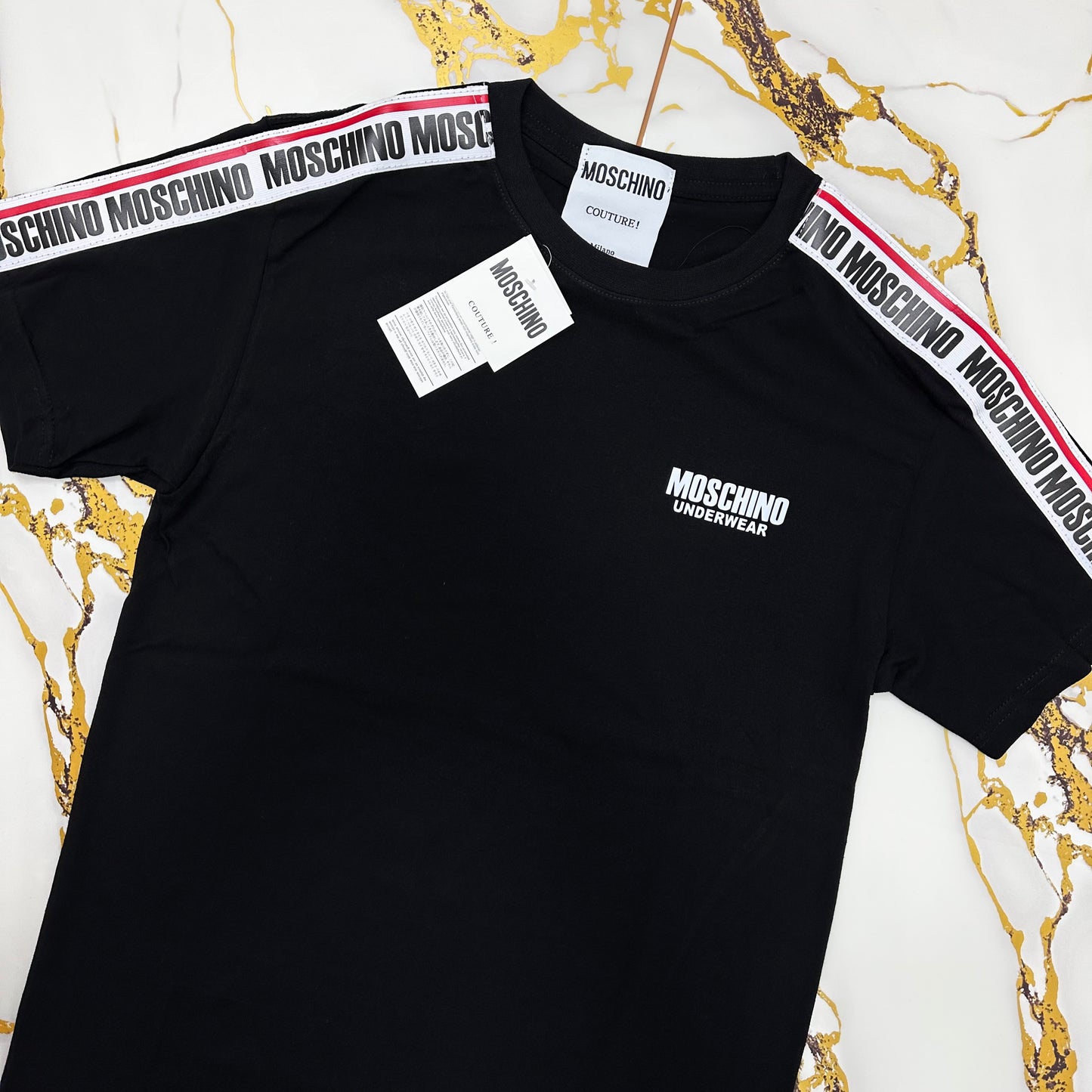 Polera Moschino