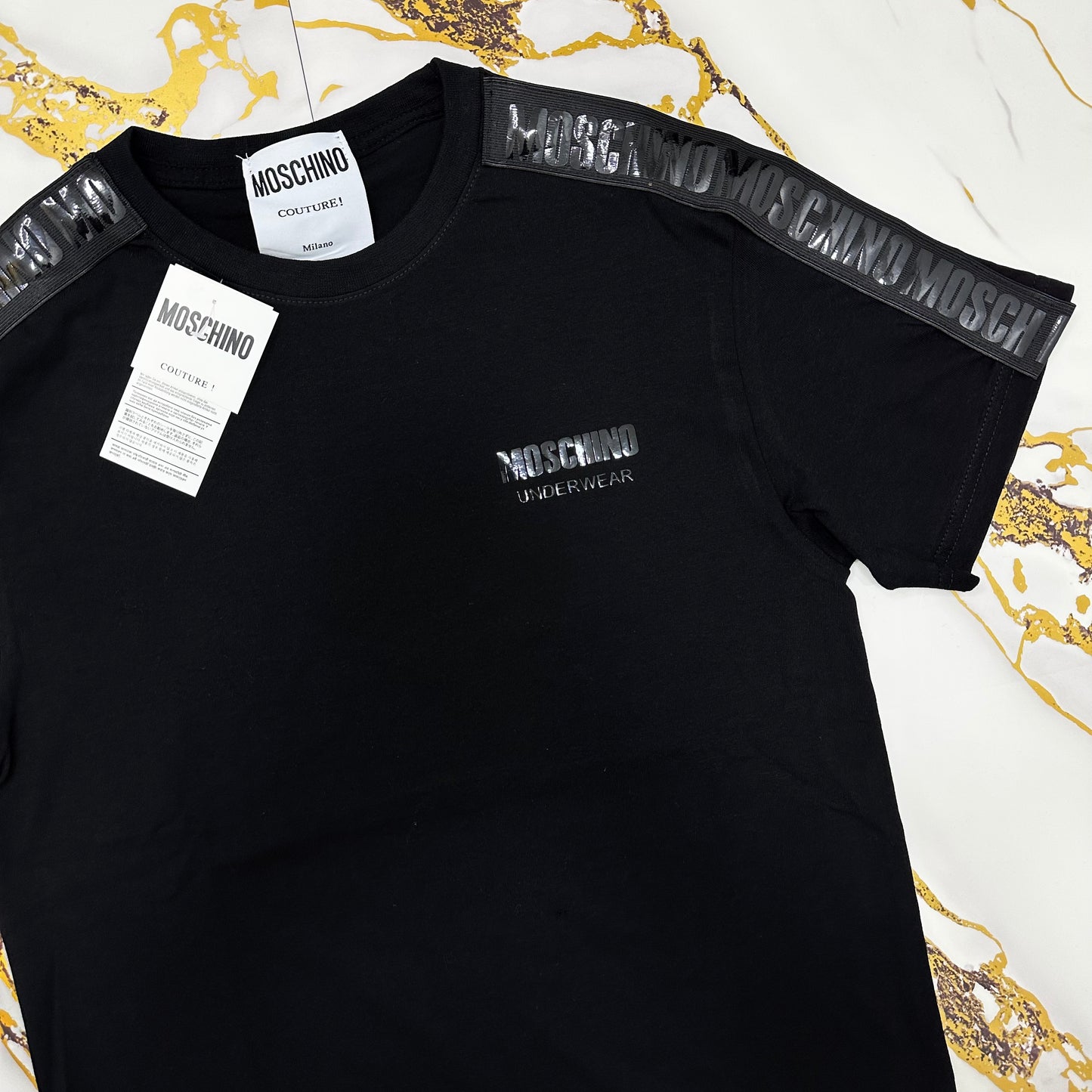 Polera Moschino