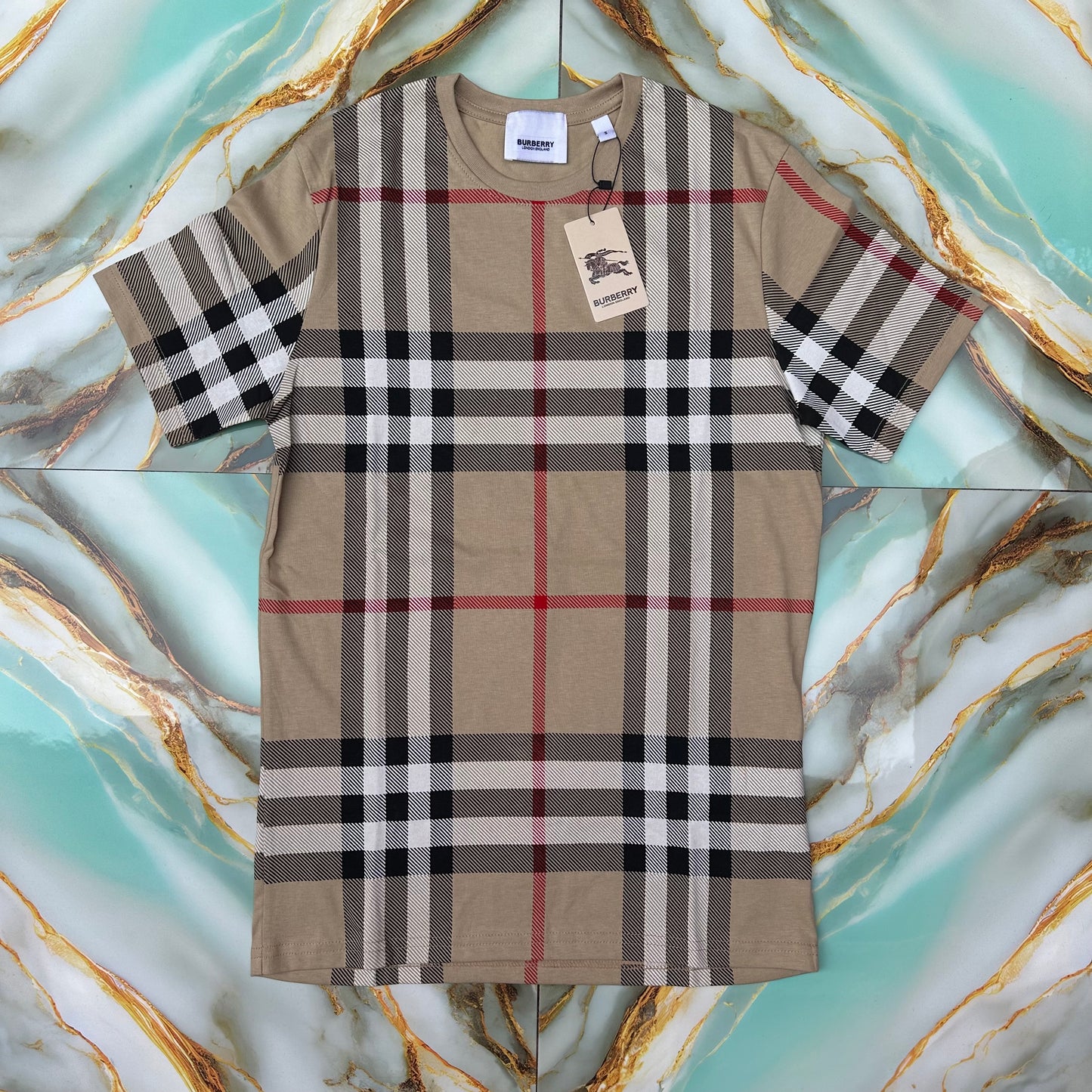 Polera Burberry Clásico