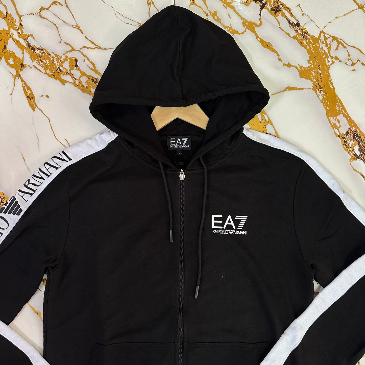 Poleron EA7