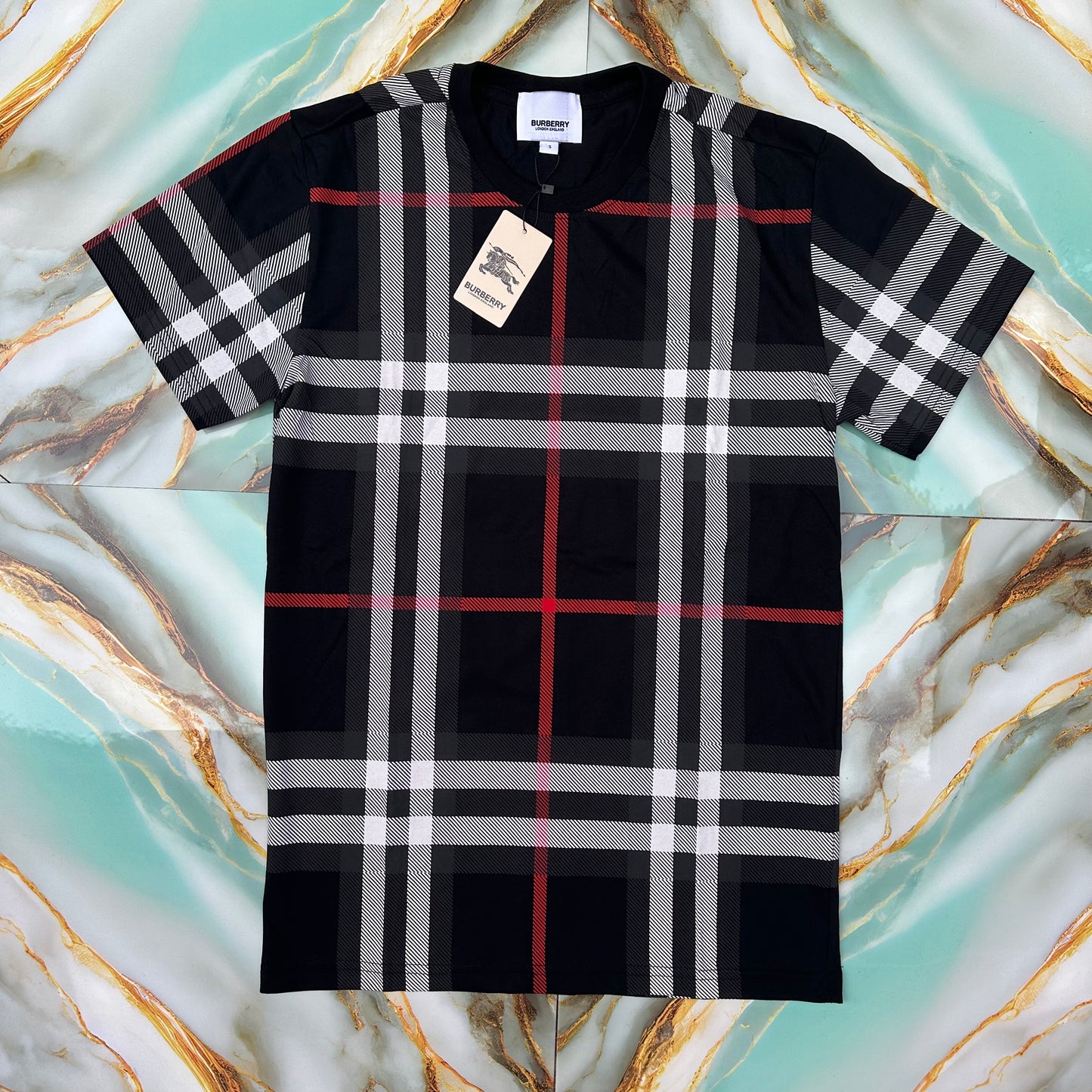 Polera Burberry Clasica